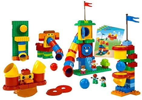 LEGO Education DUPLO 設計了一個圓柱形實驗室套裝，用於解決問題和提高精細運動技能